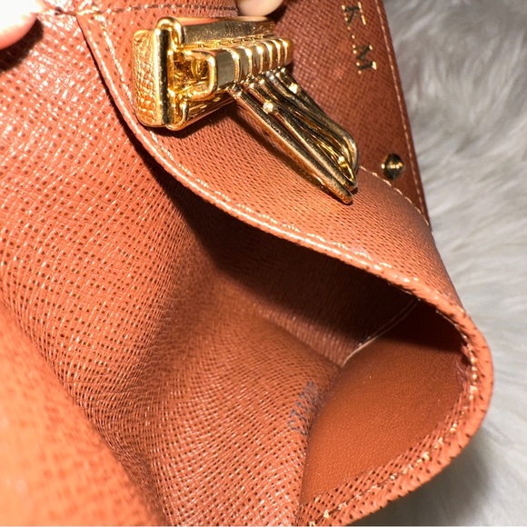 LOUIS VUITTON 6 KEY HOLDER MONOGRAM - Picture 12 of 12